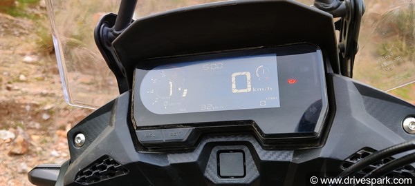 Revisión de Honda CB500X (primer viaje): rendimiento, manejo, kilometraje, especificaciones, características, precios, rivales, variantes y otros detalles