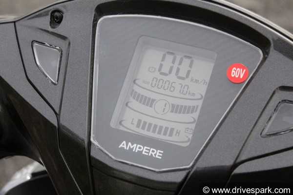 Revisión del scooter eléctrico Ampere Magnus Pro: rendimiento, conducción y manejo, especificaciones, alcance, características, disponibilidad y todos los demás detalles